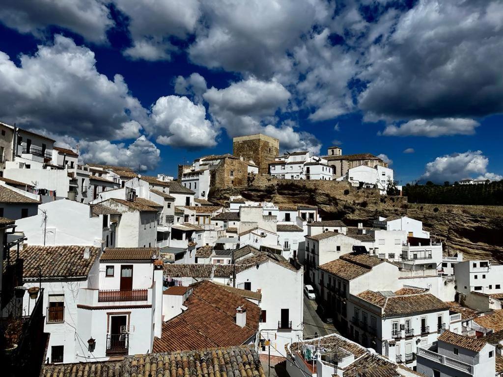 Casa De Las Lanzas Setenil De Las Bodegas Экстерьер фото
